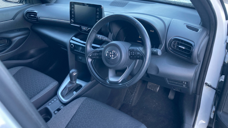 Toyota Yaris Cross 1.5 Hybrid Design 5dr CVT Hybrid Estate